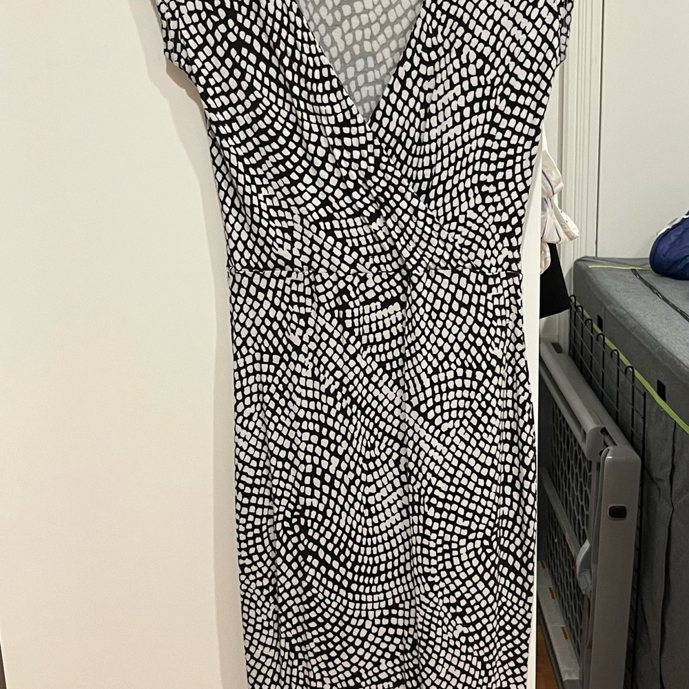 Black and White Patterned Jersey Dress